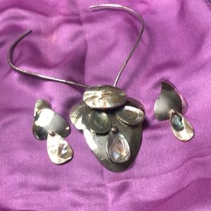 Florelle necklace set